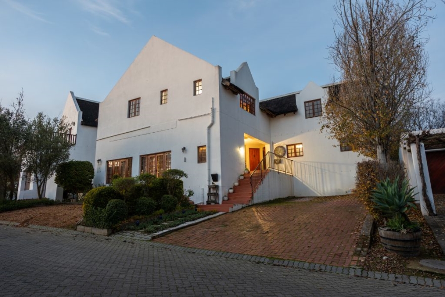 6 Bedroom Property for Sale in Wellington North Western Cape